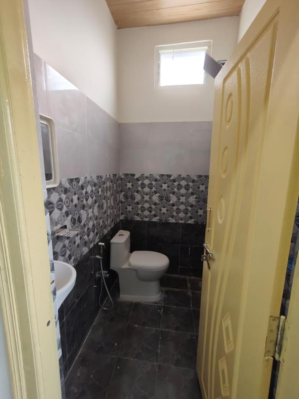 商沙巴Leo'S Den 9 Guests Ac 3Bhk 9 Mins To Rgia别墅 外观 照片
